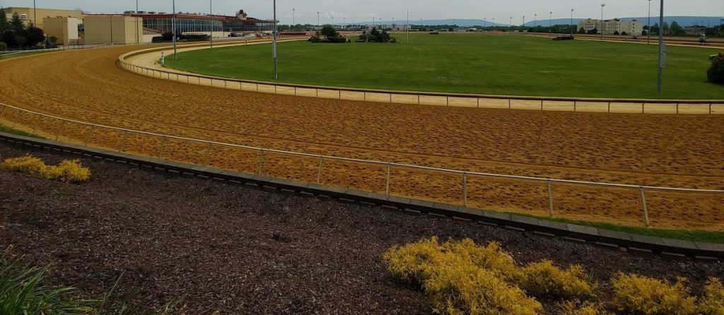 trackhc • US Casino Advantage Thoroughbred racetrack at Hollywood Casino at Charles Town Races